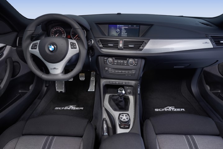 E84_X1_carbon_interior_steering_wheel_pedals_gear_knob_handbrake_handle_iDrive Cover_floor_mats